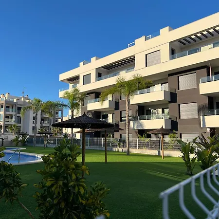 Poolside 2br Villamartin 公寓 阿利坎特