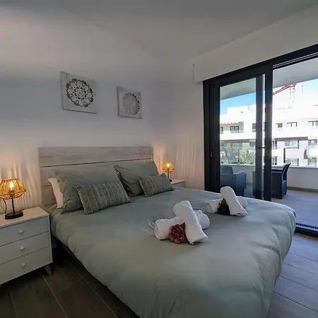 Apartment Poolside 2br Villamartin *