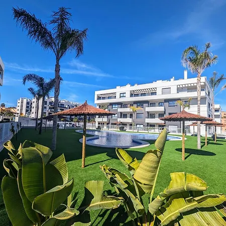 Apartment Poolside 2br Villamartin