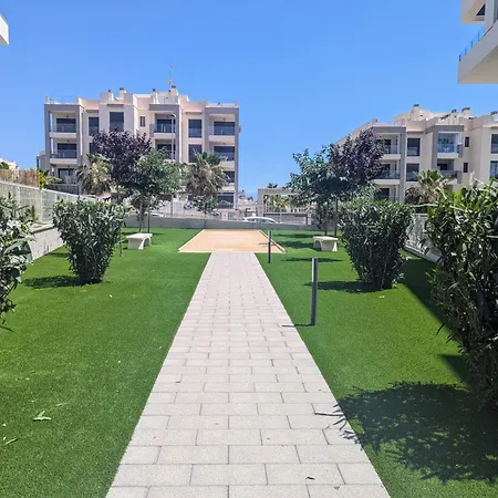 Poolside 2br Villamartin