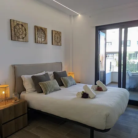 Apartment Poolside 2br Villamartin