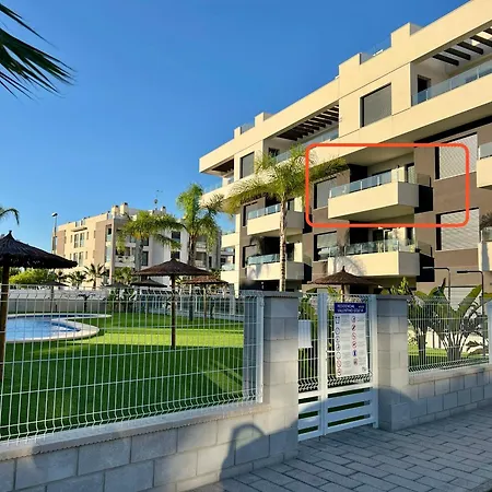 Poolside 2br Villamartin Apartment Alicante